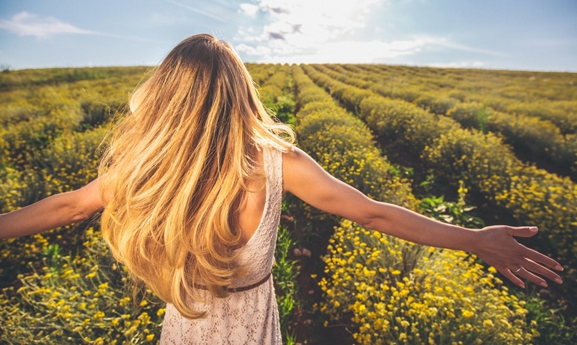 Entretenir et coiffer ses cheveux l’été