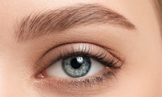 Les bons gestes pour bien épiler ses sourcils