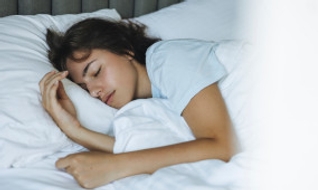 Bien dormir lorsqu’il fait chaud : quelles astuces utiliser ? 