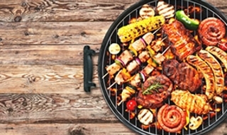 15 recettes de brochettes d’été à servir à vos convives