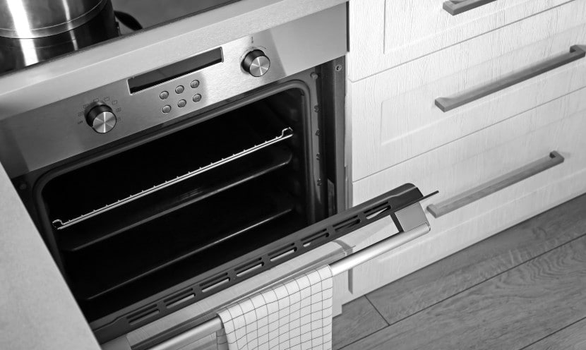 Nos conseils pour nettoyer son four sans effort